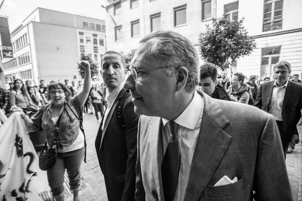 Churchill quote background